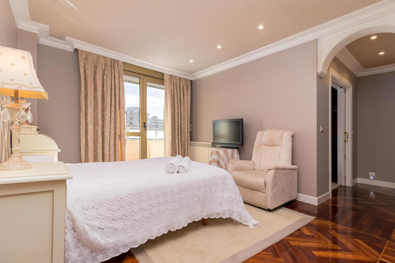 Apartamento Luminoso Cerca Playa Sardinero Con Parking Privado سانتاندر المظهر الخارجي الصورة